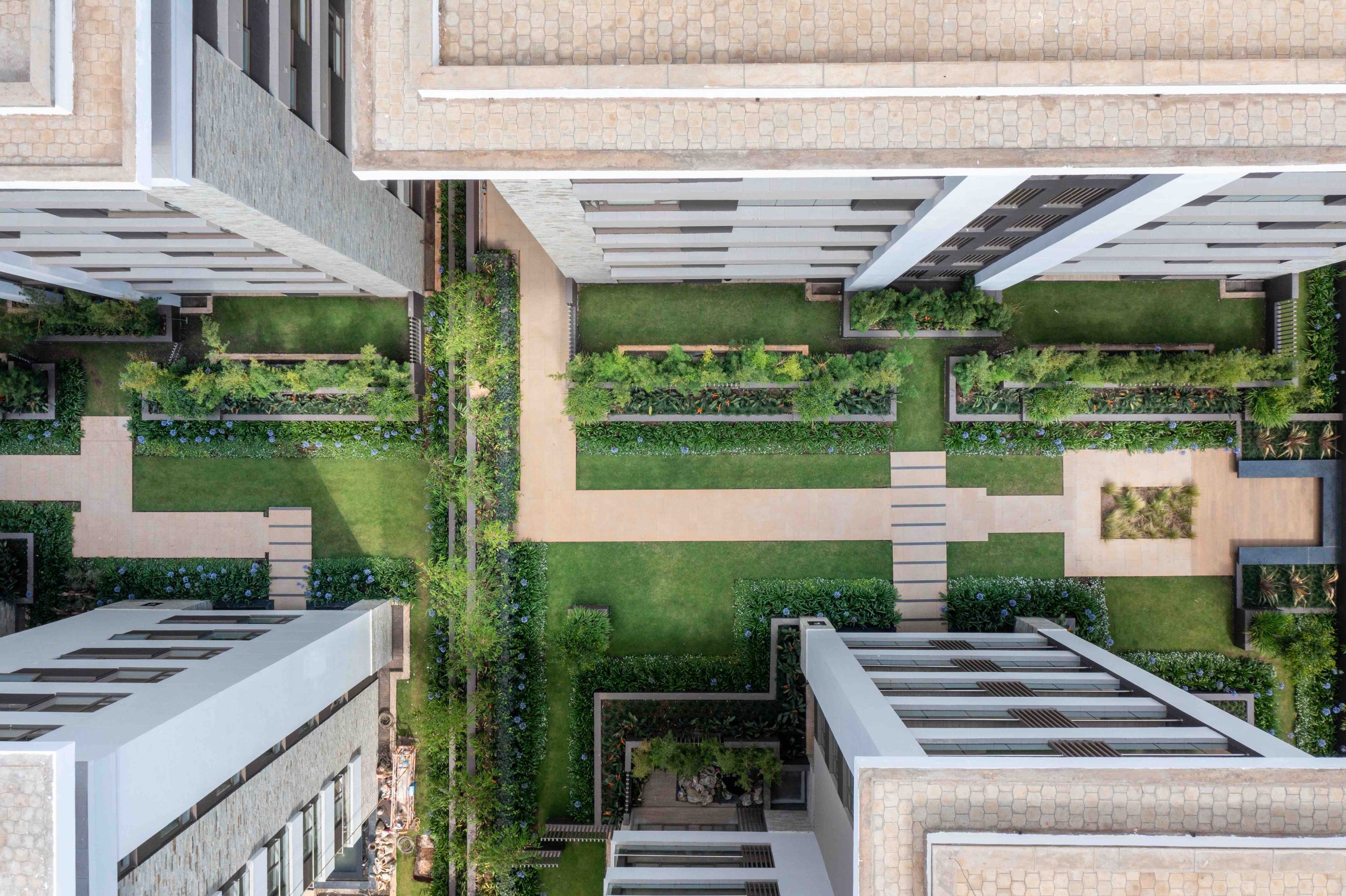 Enaki Mixed Development