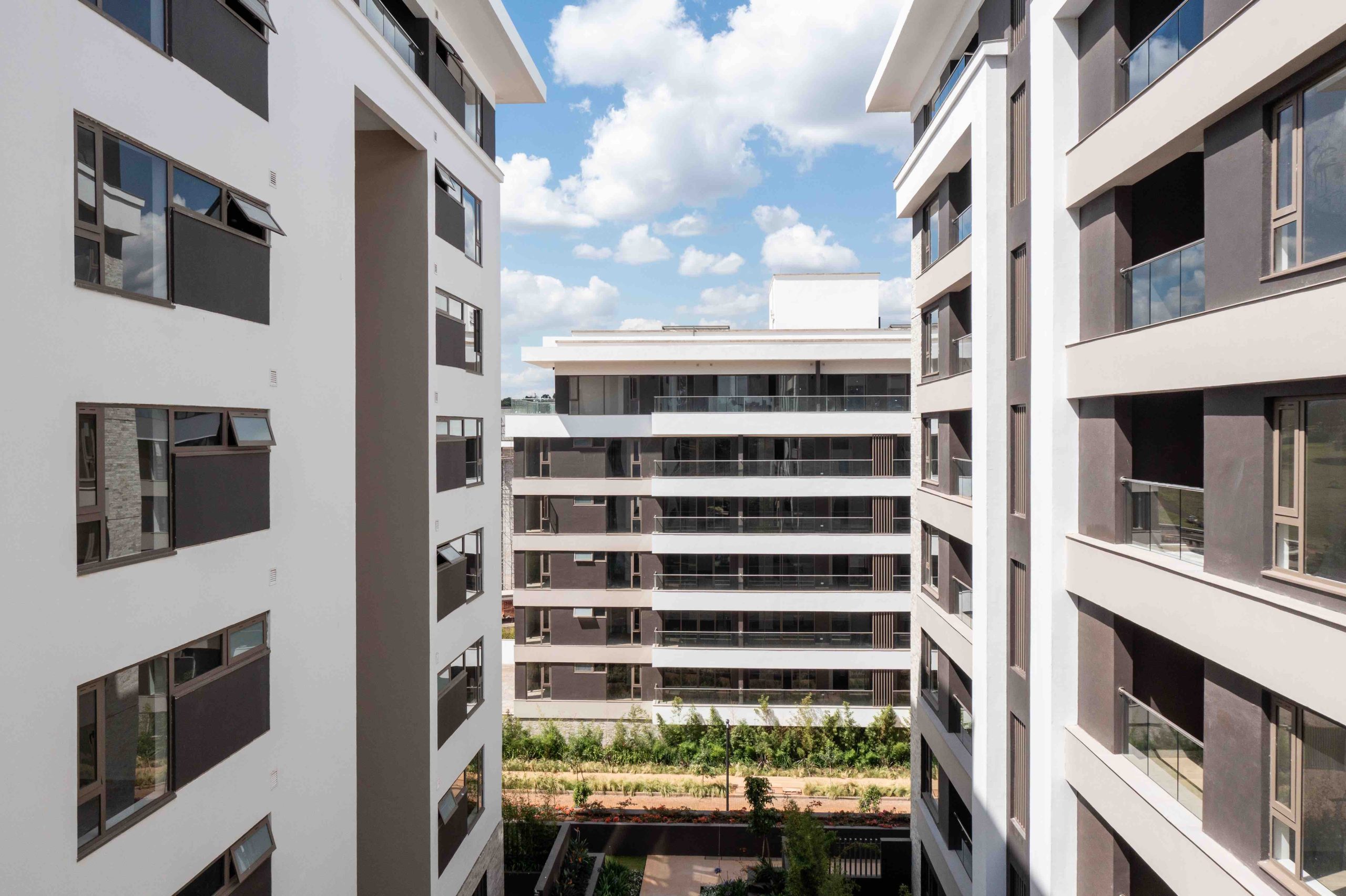 Enaki Mixed Development