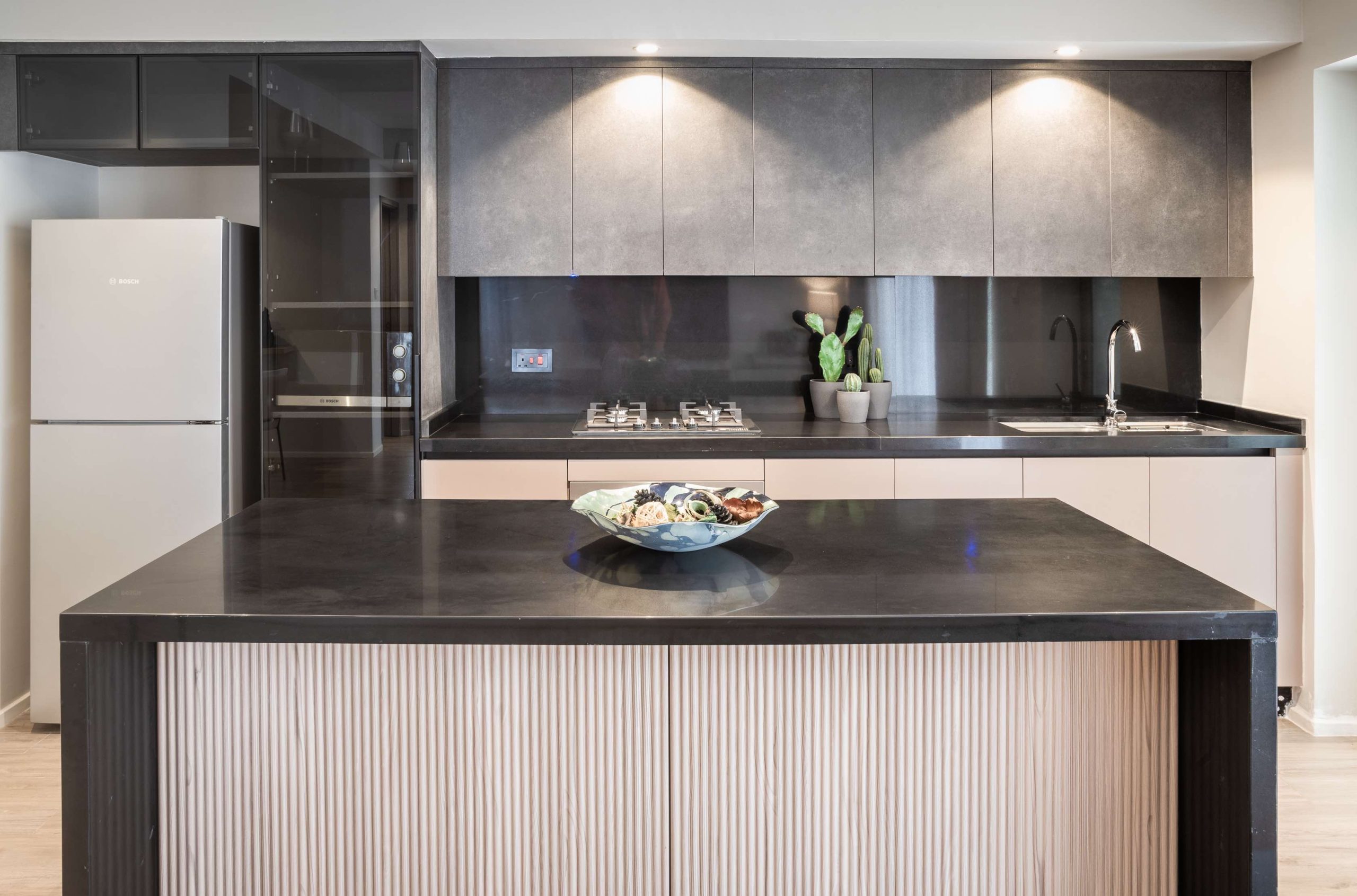 Enaki Mixed Development