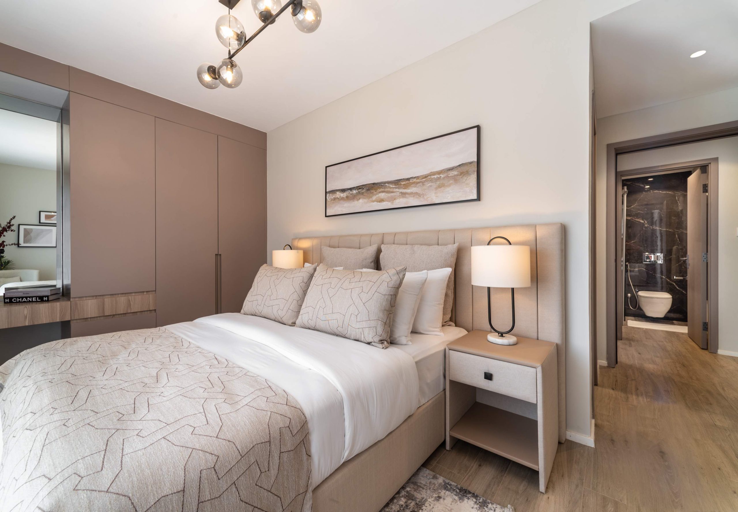 Enaki Mixed Development